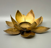 Load image into Gallery viewer, Lotus Tea Light
