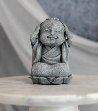 Load image into Gallery viewer, Statue Jizo
